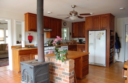 Afton Other | Farm House on Working Vineyard Near Blue Ridge Mountains, Charlottesville