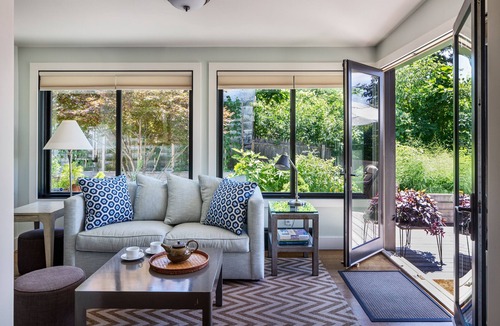 Hudson House | Federal style house on Armory Square in downtown Hudson