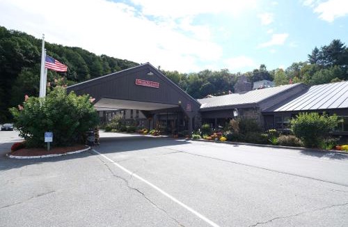 West Lebanon Hotel | Fireside Inn & Suites West Lebanon