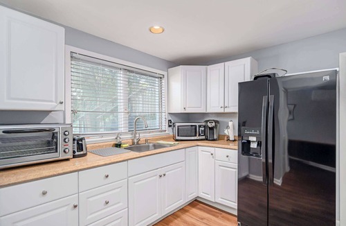 Greenwich Apartment | Flex Comfort Apts of Greenwich #1