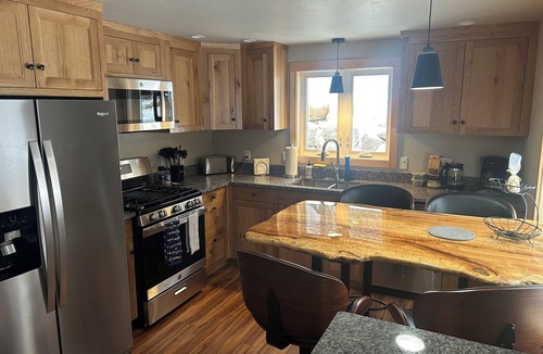 Intervale House | Forest Edge Homestead Charming 2 bdr. Bungalow in heart of MT Washington Valley