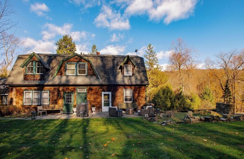 Garrison House | Forest Farm Retreat | Hiking near West Point