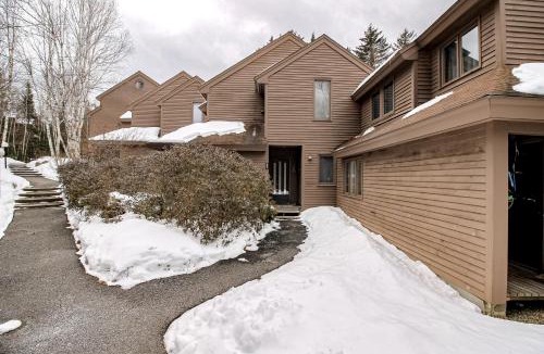 Waterville Valley Apartment | Forest Hideaway