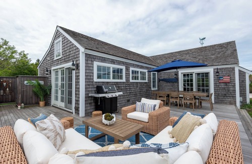 Madaket House | Forget Me Knot – Serene Madaket Retreat Near Starbuck Beach