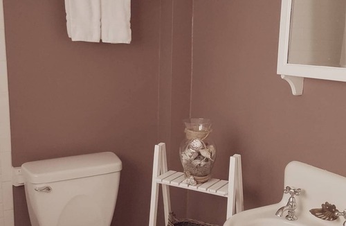 Saranac Lake Bed & Breakfast | Franklin Manor - King Suite with Private Porch