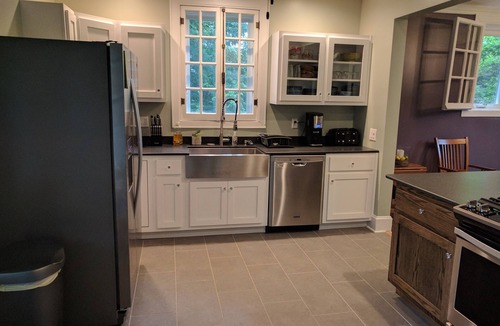Confluence House | Fully renovated, charming stone house at the confluence of the 3 rivers