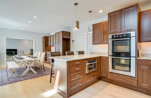 Centerville House | Furnished Patio Family-Friendly Cape Cod Home!