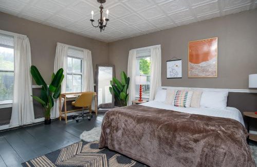 Bridgewater House | Game Room 10 Min to Trails