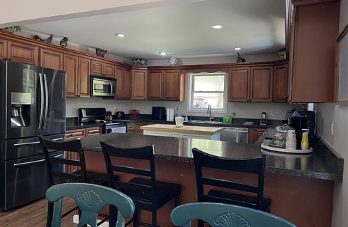 Spring Hill House | Gated home nestled in wooded setting- 10 min from Charleston!
