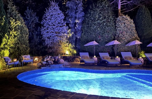 Newbury Cottage | Glamorous Cabana: Poolside by day; Excellent Dining by night - perfect romantic getaway!