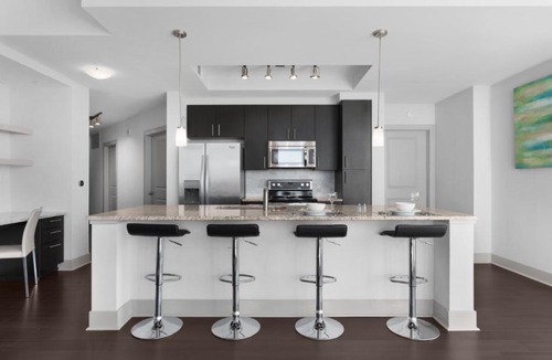 McLean Apartment | Global Luxury Suites at Tysons Corner