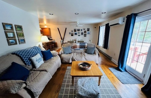 North Creek House | Gore Mnt. Adirondack 16N skis for rent