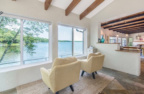 Hinesburg House | Gorgeous lakefront home close to Burlington!