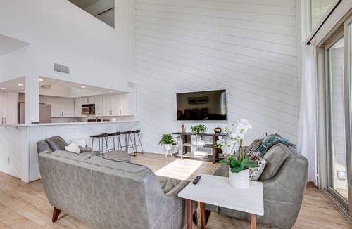 April Sound House | Gorgeous Lakefront Townhome w/Pool Access & Views
