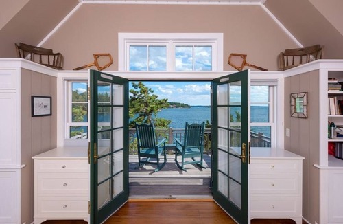 Grenell House | Gorgeous Luxury Custom Home with state of the art appliances, A/C, sleeps 12!