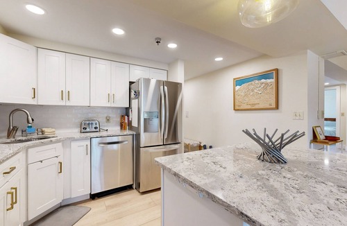 Killington Condo | Gorgeous mtn-view condo next to Killington Resort - pool, hot tub & ski shuttle