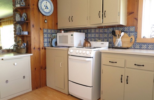 Neskowin Cottage | Gorgeous Ocean View! Private. Cozy Comfort.