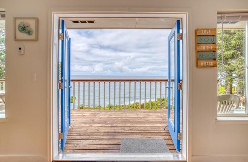 Lincoln City House | Grace's Beach House