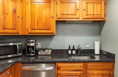 Bartlett Condo | Great place to stay for multiple families all year