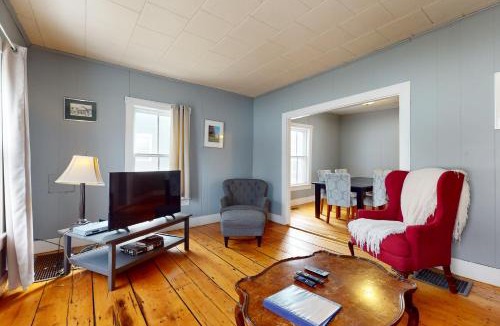 Weston House | Green Door Cottage