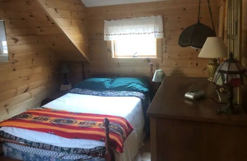 Mount Holly Cabin | Green Mountain Retreat - Enjoy Privacy 20 min from Okemo