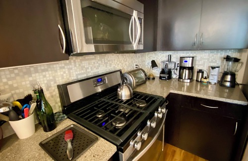 Exchange Place North Apartment | Green Oasis in Jersey City: Minutes into Manhattan!