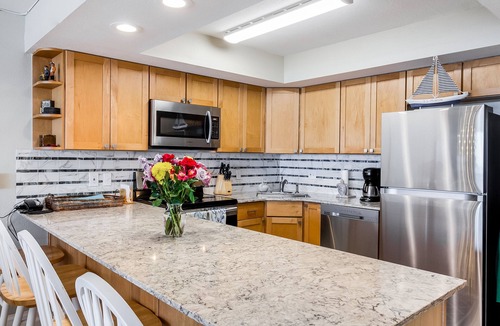 Port Aransas Condo | Gulf Shores 506 Fifth Floor Beachfront View 2 Bedroom 2 Bathroom Condo