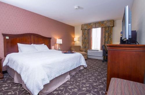 Brattleboro Hotel | Hampton by Hilton Brattleboro