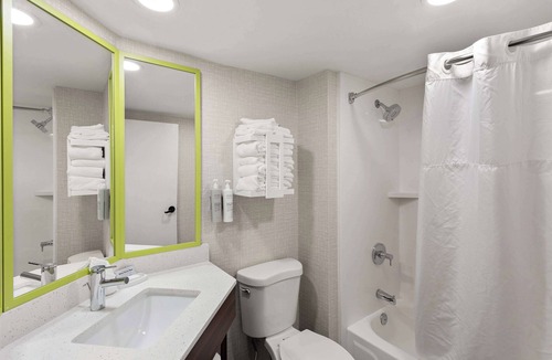 Bridgeport Hotel | Hampton Inn Bridgeport/Clarksburg