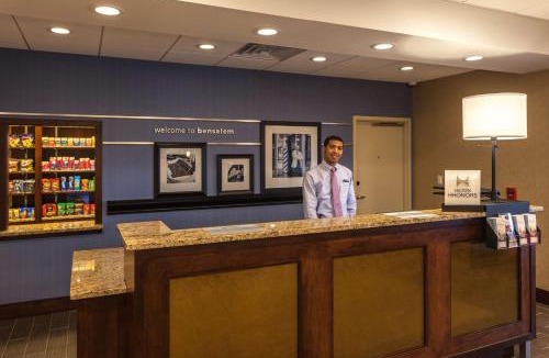 Trevose Hotel | Hampton Inn & Suites Philadelphia/Bensalem