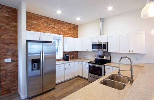 Watkins Glen House | Harbor View Vacation Rental - Walking To Watkins Glen Attractions