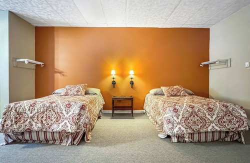 Matewan Resort | Hatfield McCoy Resort/Room #1nSleeps 5, Direct access to Hatfield McCoy Trails