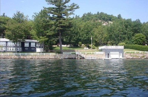 Alton Bay House | Have an Unforgettable Lake Experience!