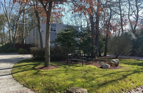 East Quogue House | HEART OF THE HAMPTONS - EAST QUOGUE - 2 LEVEL HAMPTON CONTEMPORARY