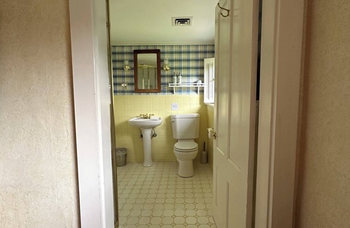 Warren Other | Heart of the Mad River Valley: 5 bed/5 bath, 5 minutes from Sugarbush Resort.