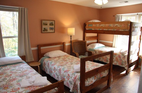 Warrenton Other | Hidden Hollow Farm - Pool; Game Rm; Sleeps 26, 55 min. to DC, Riverwalk & Trails