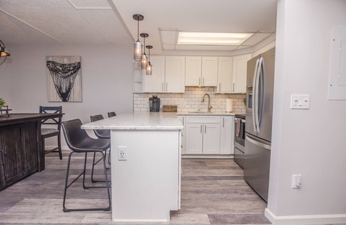 Ocean City Condo | High End Updates, Open Bay Views, Bayfront pool, 3 blocks to beach/boardwalk!