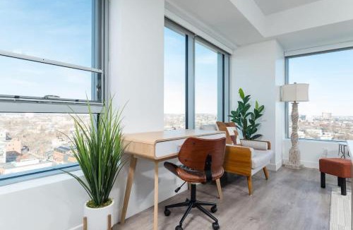 Central Square Apartment | High Rise Retreat w City Skyline Views Shared Gym