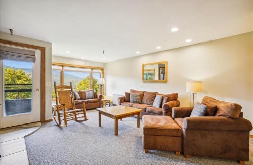 Central Vermont- Killington House | Highridge B14 Enjoy the view ski back trail shuttle service sports center