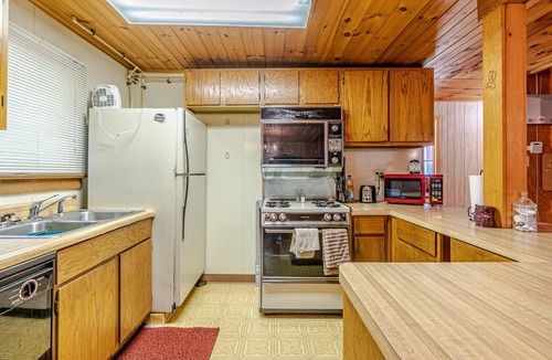 Waynesboro Cottage | Hill Top Retreat Cottage With Amazing Views