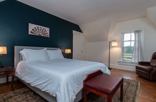 Chester Depot Other | Historic 150-year-old farmhouse, Jacuzzi included
