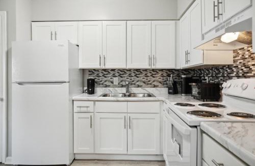 Wilmington Apartment | Historic Charm Meets Modern Comfort The Chateau
