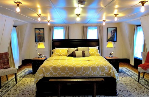 Newport House | ⭐ Historic & Unique Lodge.Minutes To The Winter Fun of Mount Sunapee! ⭐ 🎿