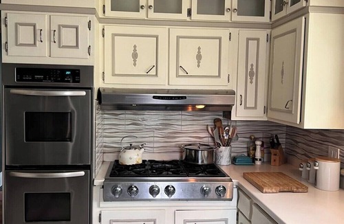 Fair Haven House | Historic Victorian Estate 4 Bed 2 Bath Fast Wifi