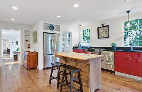 South Woodstock House | Historic, Walk to Town - South Woodstock Cottage