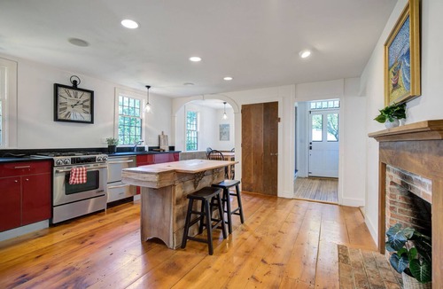 South Woodstock House | Historic, Walk to Town - South Woodstock Cottage