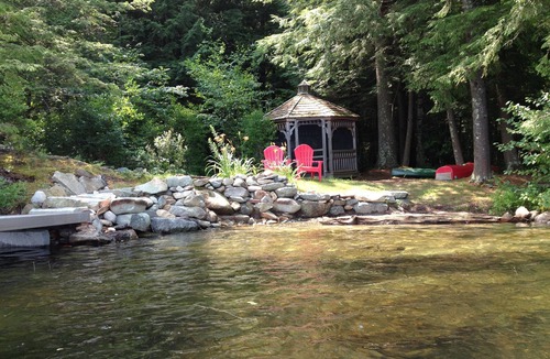Canaan Cottage | Historical Lake House & Guest cottage.
