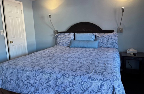 Cornwall Bridge Hotel | Hitching Post Country Motel