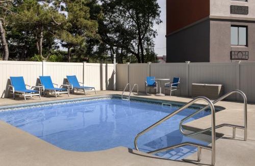 Saugus Hotel | Holiday Inn Express Boston - Saugus by IHG