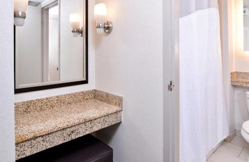 Downtown Buffalo Hotel | Holiday Inn Express & Suites Buffalo Downtown by IHG